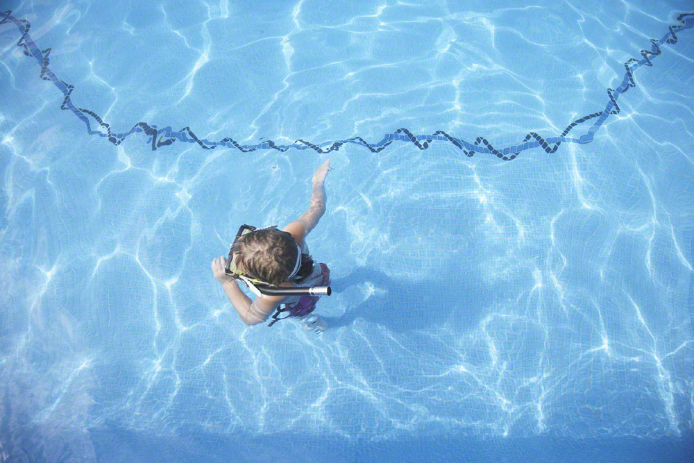 子ども連れのプールに必要・あると便利な持ち物リストまとめ！のタイトル画像